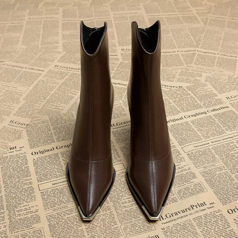 Nox Chelsea Boots with Chrome tip