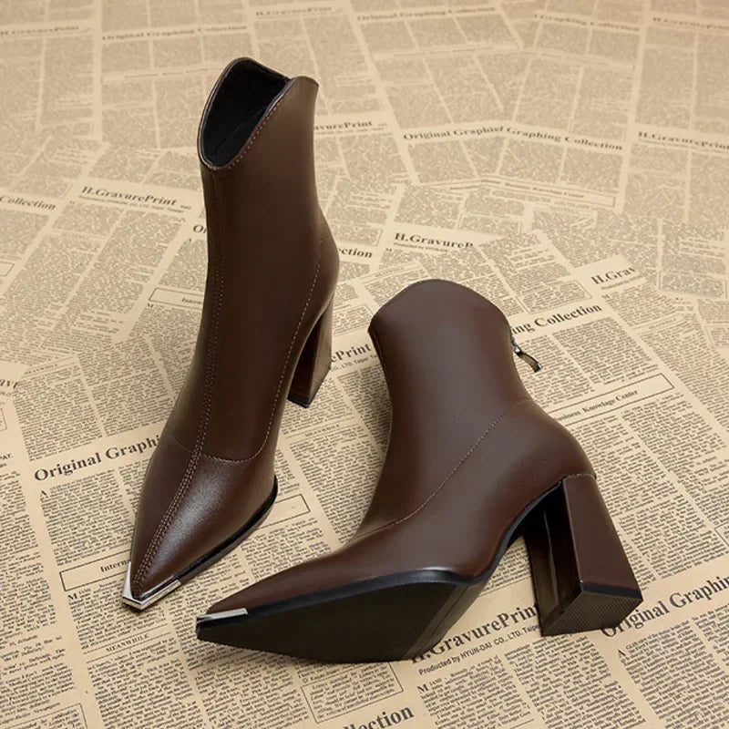 Nox Chelsea Boots with Chrome tip