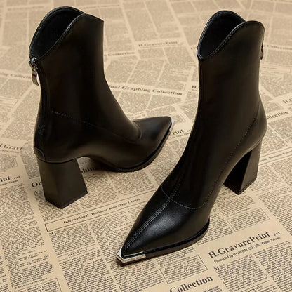 Nox Chelsea Boots with Chrome tip